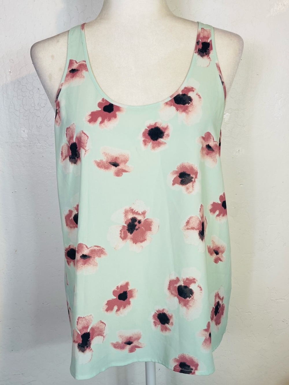 Frenchi Size Medium M Sheer Floral Tank Top Shirt Sleeveless Light Green Pink